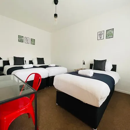 Cheerful 5-bedroom With Free Parking Bristol