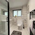 Cheerful 5-bedroom With Free Parking * 브리스틀