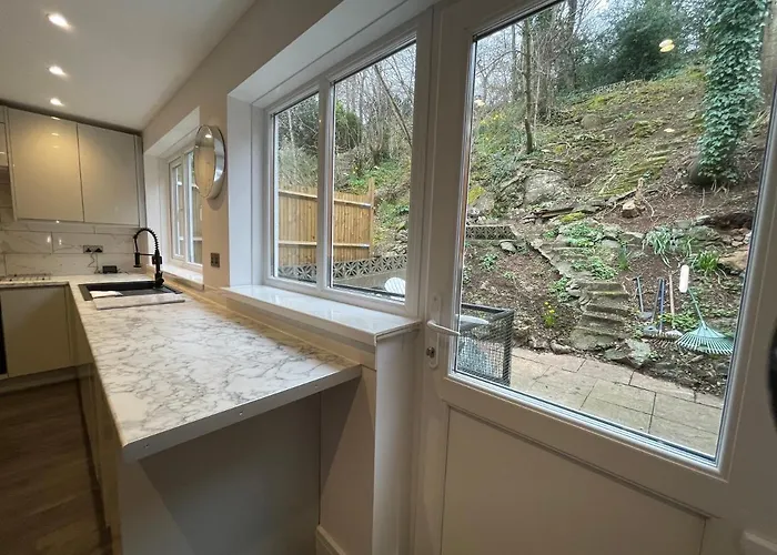 Casa vacanze Cheerful 5-bedroom With Free Parking Bristol