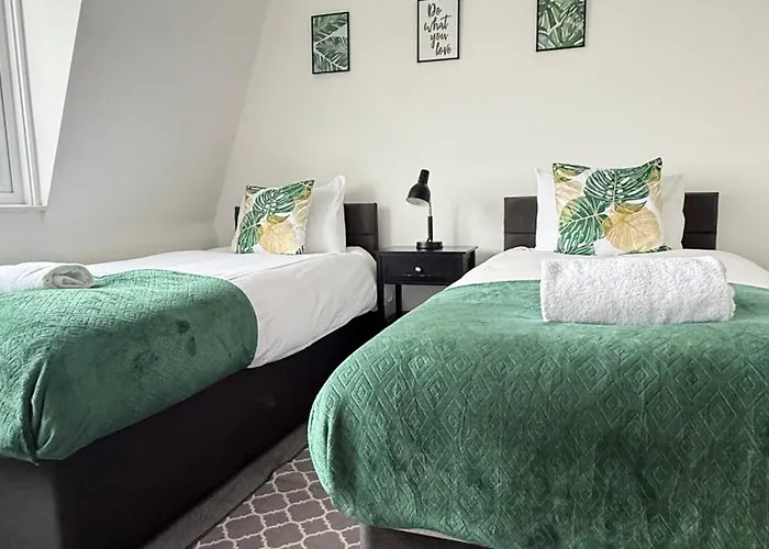 Cheerful 5-bedroom With Free Parking Bristol